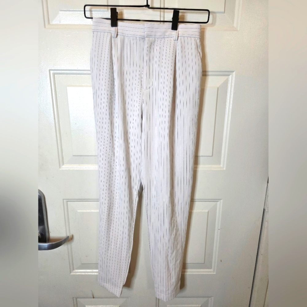 UNIQLO Pinstripe Pants Size XS White And Black‎